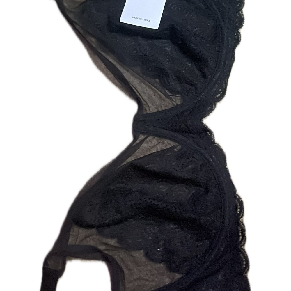 Black Mesh Panel Bra with Modern Design